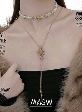 MASW麻秀时尚镂空鸢尾花珍珠项链