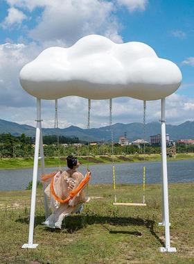 民宿网红白云朵双人秋千座椅户外玻璃钢打卡拍照雕塑景区发光摆件