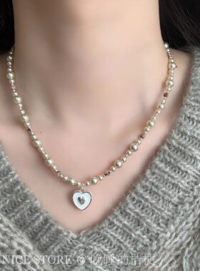 晚睡的桔梗I珍珠爱心项链
