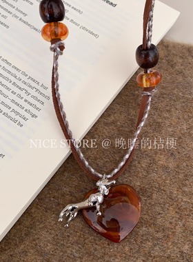 晚睡的桔梗I琉璃爱心小马毛衣链