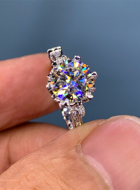 镀白金仿莫桑石锆石女戒 克拉花朵花蕾造型皇冠开口六爪莫桑戒指