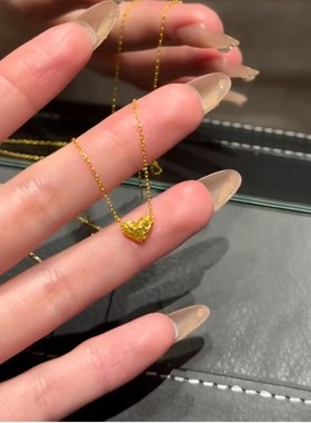 高级感碎碎冰爱心吊坠项链