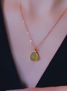 新款绿色不梨不弃项链女网红爆款时尚气质轻奢百搭小众设计感项链