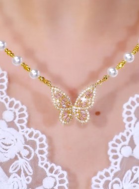 法式珠珠蝴蝶吊坠项链网红爆款简约复古时尚轻奢气质百搭精美项链