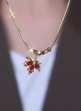 转运珠红色枫叶项链女轻奢小众设计气质百搭锁骨链时尚精致颈链女