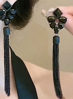 暗黑风长款流苏耳环显脸小