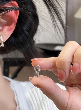 高级感银色锆石绳结圈圈耳扣