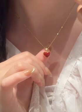 红色爱心轻奢显脸瘦女项链
