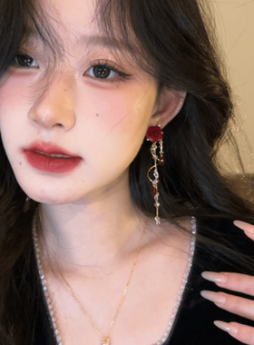 玫瑰恋人~红色闪钻长流苏耳钉女2025新款轻奢气质耳环高级感耳饰
