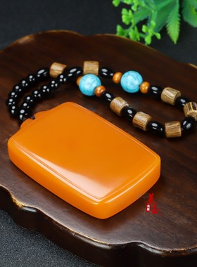 天然黄龙玉大号平安牌手把玩件