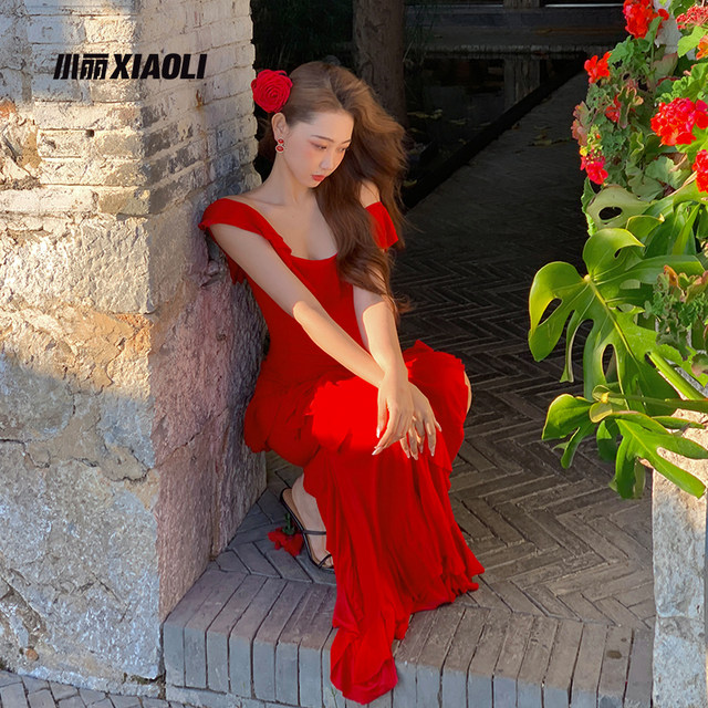 Xiaoli xiaoli coral sky silk wool red one -shoulder dress spring niche design lotus leaf long skirt