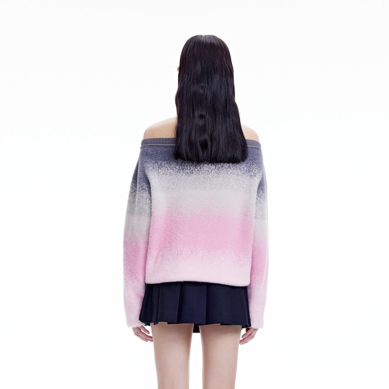 REVAN芮范设计师款甜酷风渐变色挂脖毛衣RN70601134 - 图1