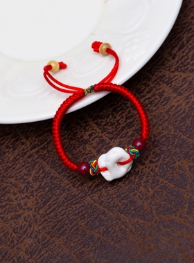 宝宝婴儿童猪惊压惊猪耳颈猪精骨朱砂新生儿婴幼儿防惊吓红绳手链