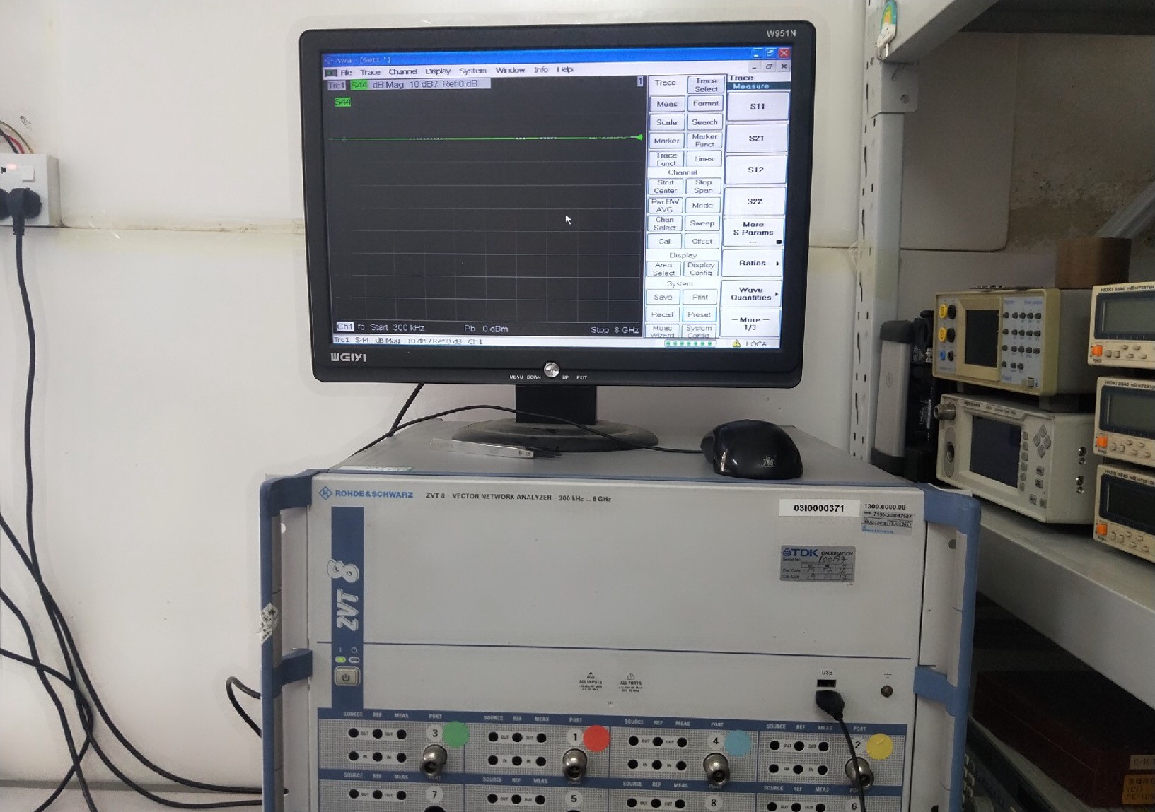 出售德国罗德与施瓦茨 ZVT8/ZVT4/ZVR8/ZNBT20矢量网络分析仪 - 图2