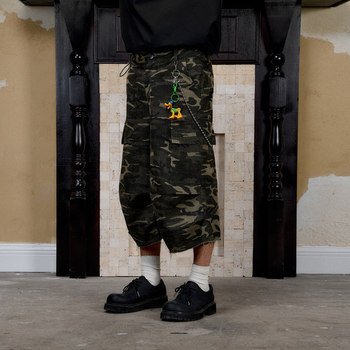 DONSMOKE camouflage workwear ກະເປົ໋າຂະຫນາດໃຫຍ່ American street men's loose shorts summer