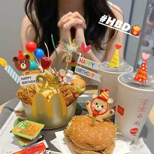 星巴克麦当劳蛋糕装饰插件小熊生日蜡烛氛围感摆件烘焙配件配饰 - 图0