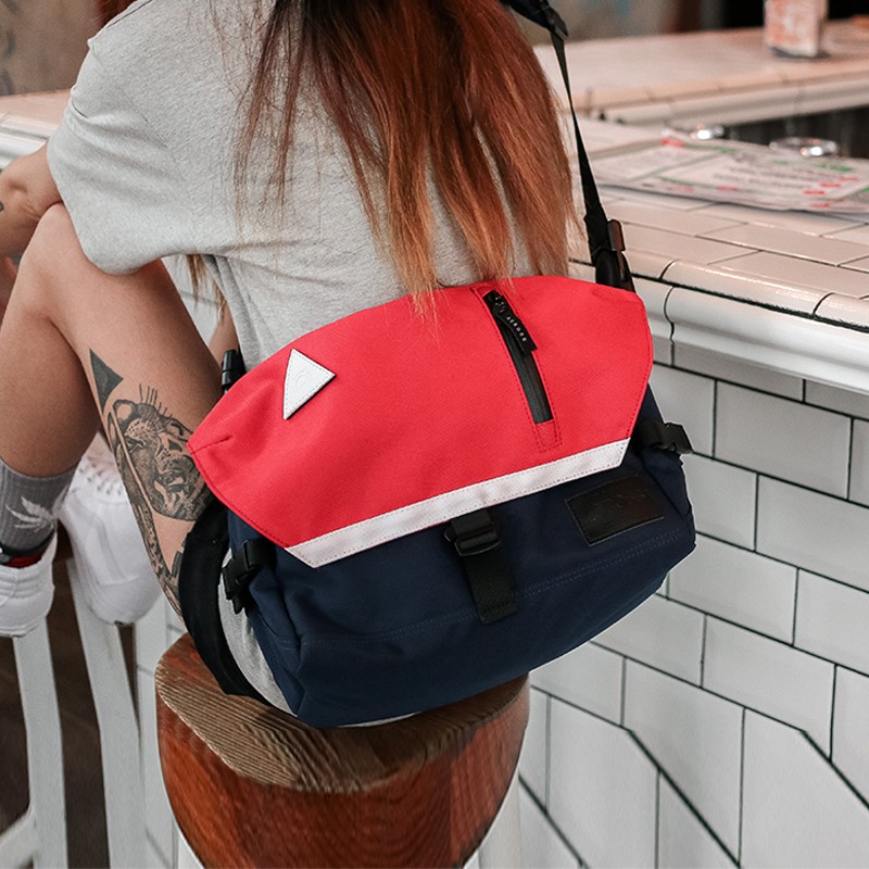 across潮牌新款百搭包包女男斜挎包 across女士包袋