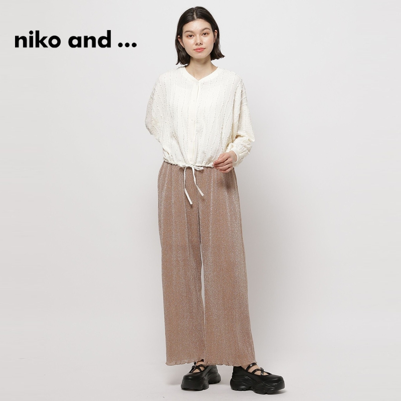 niko and…短外套女2024春季新款抽绳圆领宽松休闲夹克衫107824-图0