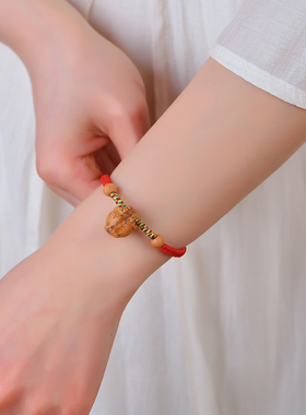 野生老桃核宝宝护身红绳手链