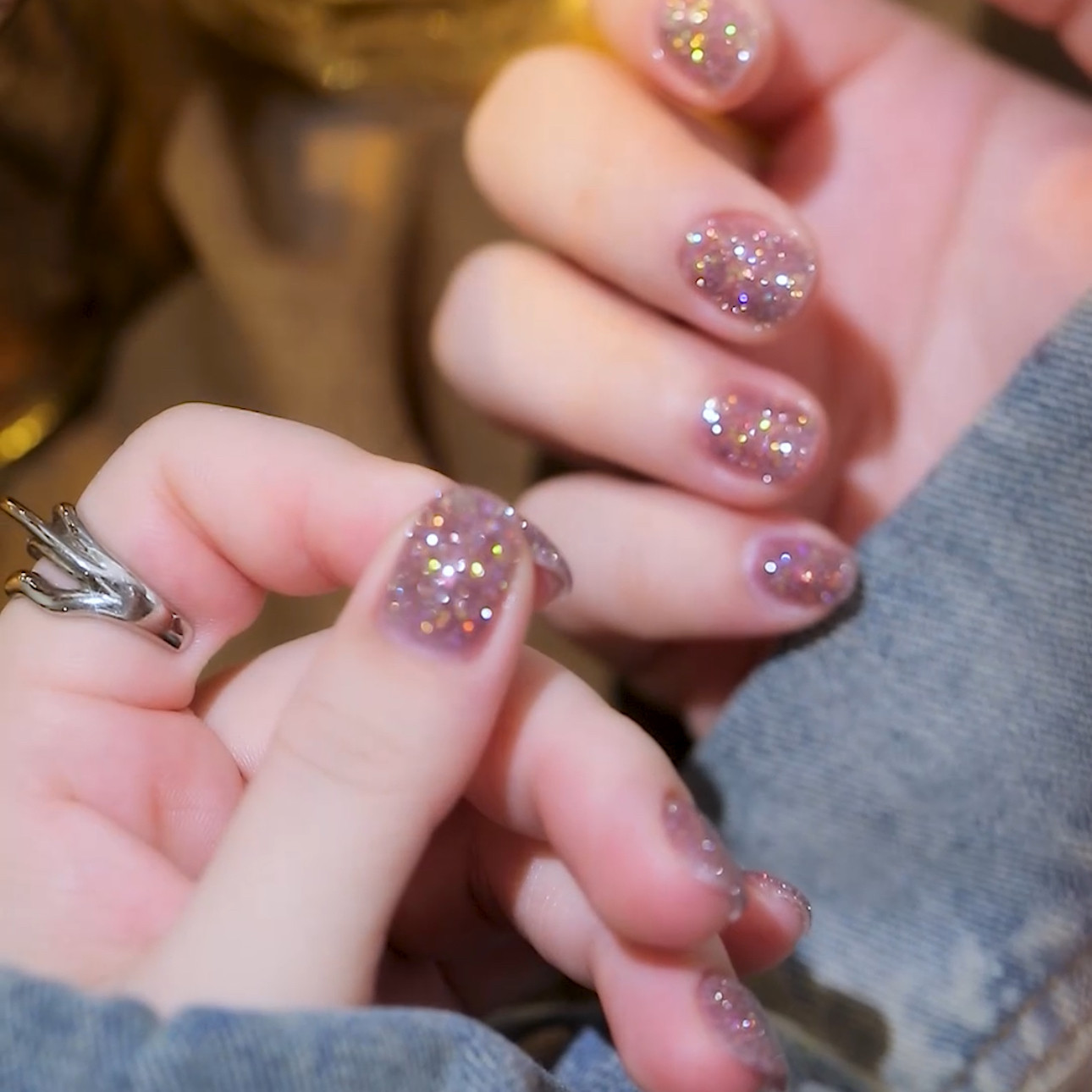 2025年新款三合一懒人碎钻胶夏季显白爆闪碎钻甲油胶无需底胶封层,淘宝优惠券,粉丝福利购,淘宝优惠卷