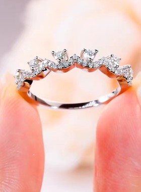 D色莫桑石满钻蕾丝皇冠戒指