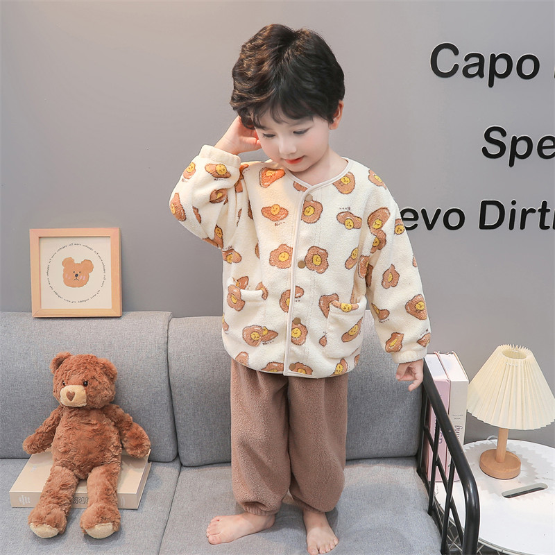 男童睡衣套装2025新款珊瑚绒宝宝秋冬款儿童开衫法兰绒保暖家居服 - 图1