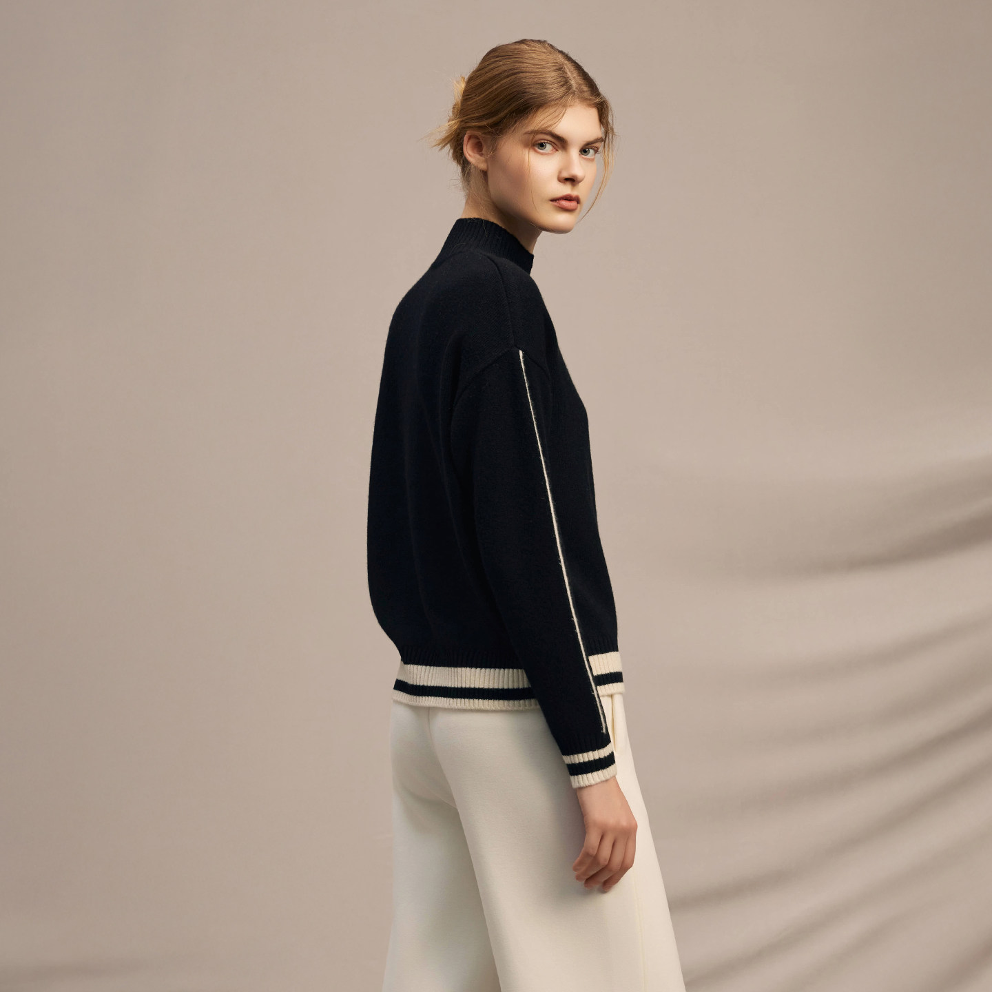 鹿王100%山羊绒衫女半高领撞色条纹针织衫毛衣内搭保暖25年秋冬新,淘宝优惠券,粉丝福利购,淘宝优惠卷