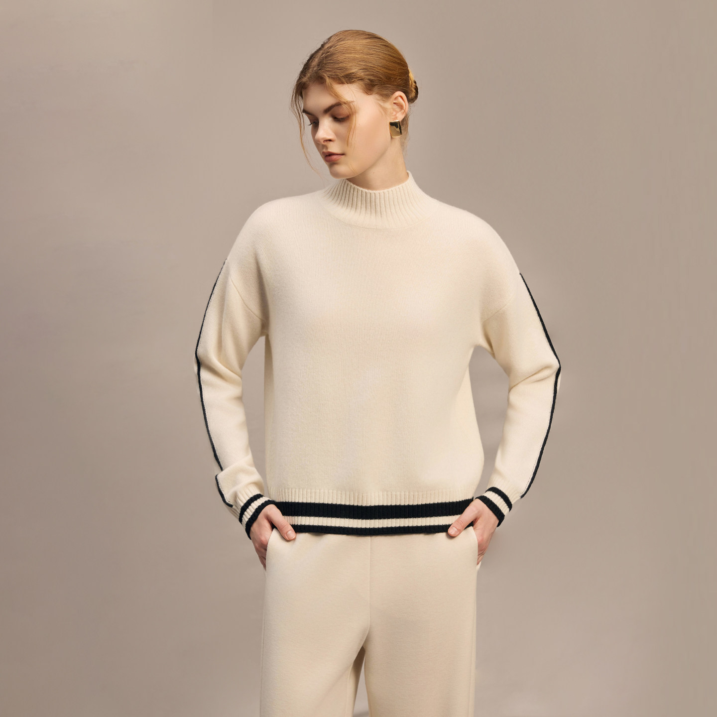 鹿王100%山羊绒衫女半高领撞色条纹针织衫毛衣内搭保暖25年秋冬新,淘宝优惠券,粉丝福利购,淘宝优惠卷