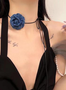 抖音梁苏斌服装非金属布艺项链牛仔山茶花法式小香风绑带肩颈配饰