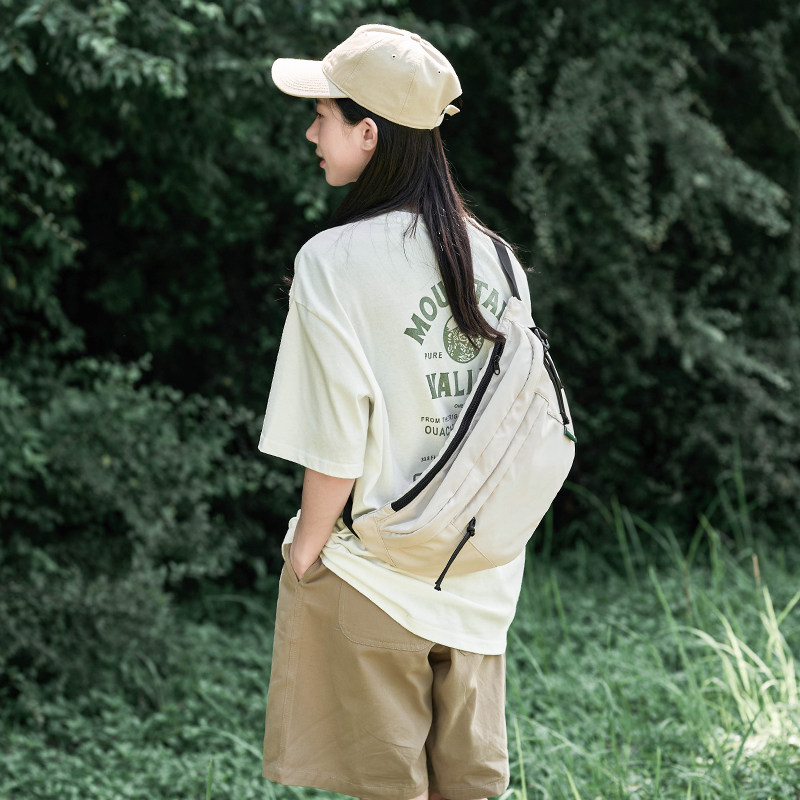 超火斜挎腰包女2022新款潮感小包包 新町女士包袋