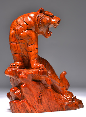 花梨木雕老虎摆件十二生肖