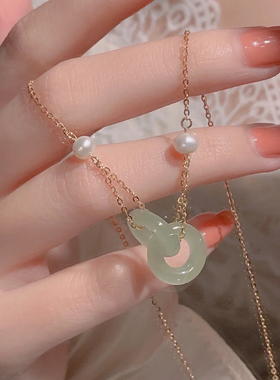 天然和田玉女套装搭配珍珠