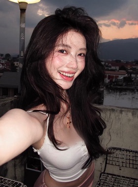 【慕奈】方圆同款多巴胺十字项链长款女精致设计感锁骨链时尚配饰