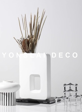 轻奢陶瓷样板房间艺术风软装饰品