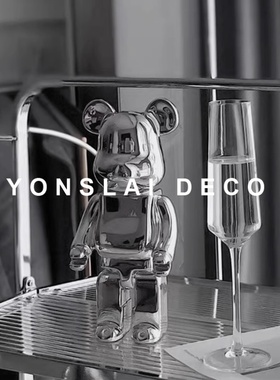 kaws积木熊暴力网红潮玩手大摆件