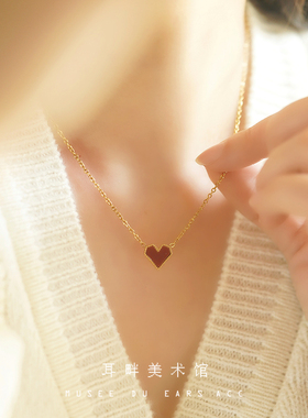 B红色小爱心钛钢项链显白