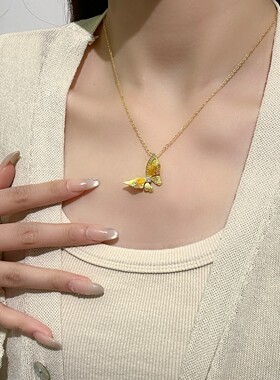 拉丝蝴蝶镶钻金包银项链新中式高级新款颈链时尚小众通勤锁骨链女