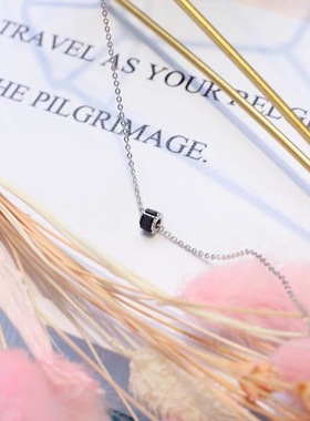 s925纯银冷淡风简约圆柱黑色钻迷你吊坠圆豆项链锁骨链短款日韩女