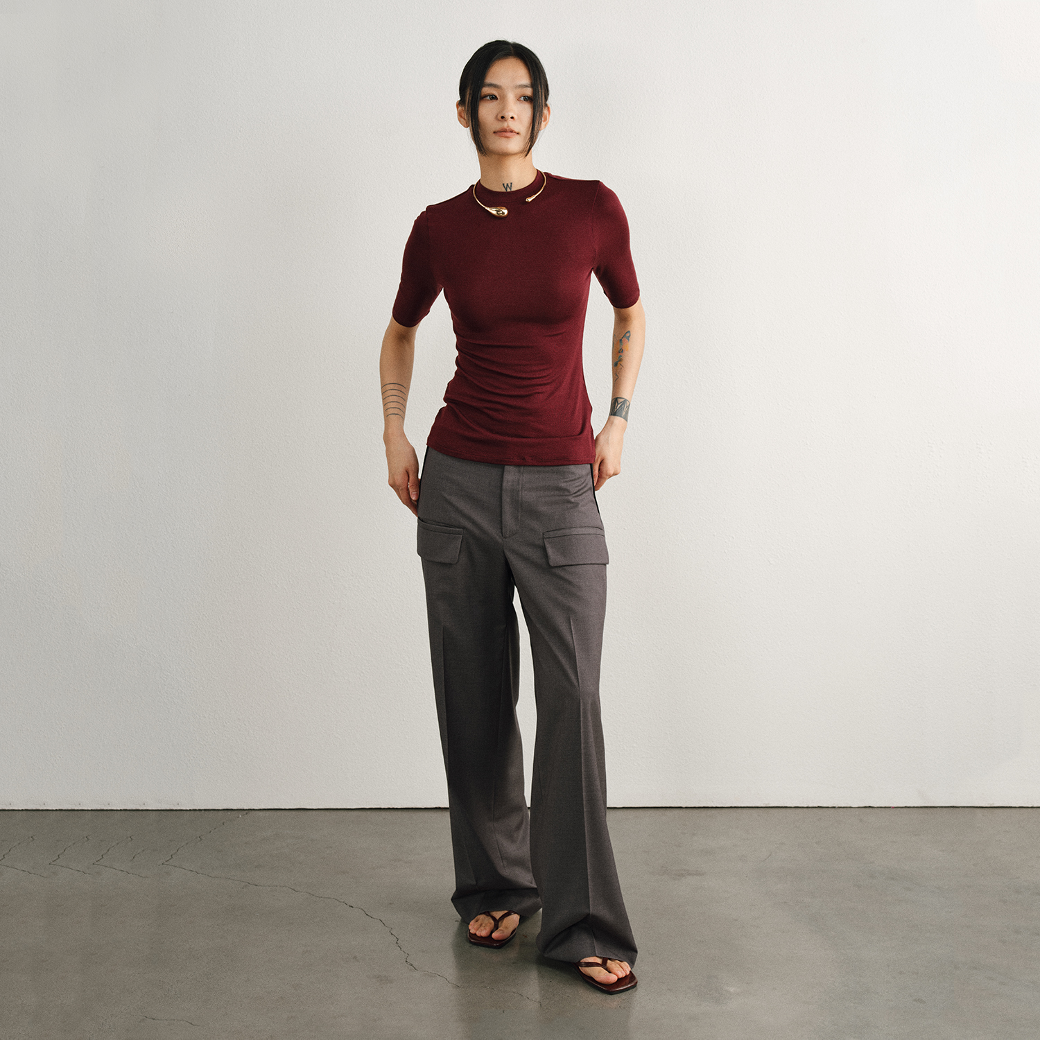 【张予曦同款】UNAWARES WARDROBE 老钱风美利奴羊毛直筒西裤 - 图3