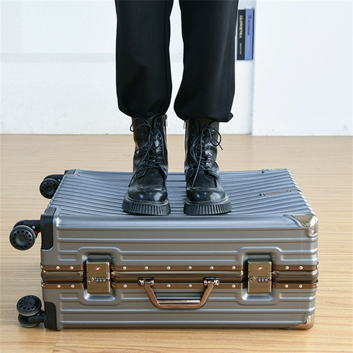 Прочный чемодан, коллекция 2021, 20 дюймов