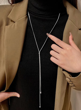 秋冬卫衣毛衣链长款设计感小众女2023年新款潮钛钢项链不掉色