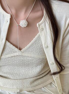 法式白色玫瑰花抽拉项链女款2025