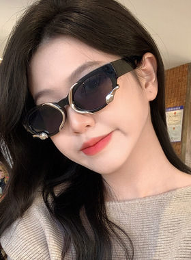 日系cherrykoko新款复古蛇形猫眼墨镜女款夏遮阳太阳镜欧美大款