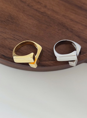 日系CherryKoko韩国交错长方块开口食指S925镀银戒指女时尚小众