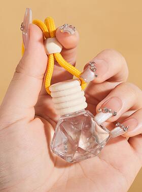 跨境高档车载香水挂件车用香薰汽车内饰品摆件吊坠挂饰香氛持久留