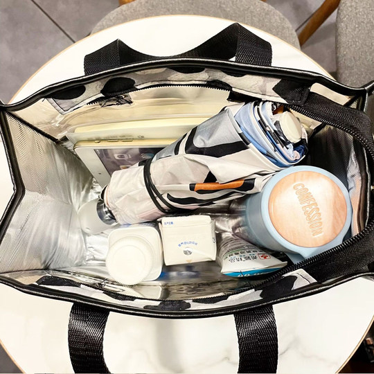 2025新款半透明爱心手提袋子便携式拉链化妆包大容量高端洗漱包女