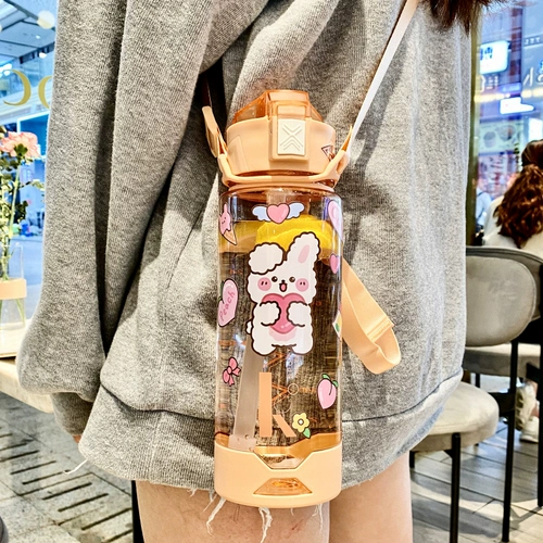 Вместительная и большая милая трубочка со стаканом подходит для мужчин и женщин для школьников, портативная летняя дорожная спортивная бутылка, популярно в интернете, простой и элегантный дизайн