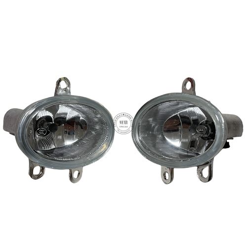 适配比亚迪F6/M6前雾灯总成 前防雾灯 左右前保险杠灯带灯泡总成 - 图0