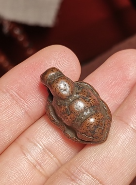 西藏文玩紫铜托甲皮壳包浆油润莲师化身蝎子擦擦吊坠测挂百搭饰品