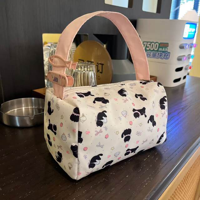 Large-capacity storage bag, versatile and good-looking handbag